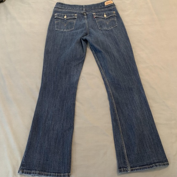 Levi's Jeans Womens 12M W31 L32 Blue 526 Slender Boot Stretch Bootcut Denim - Picture 10 of 13